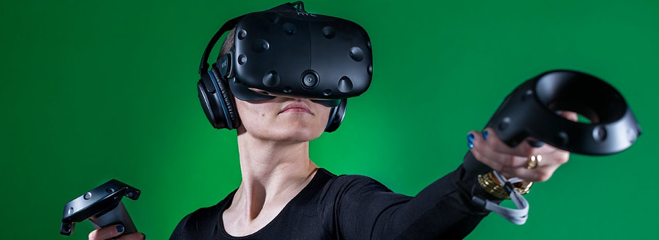 HTC Vive Price Dropped by $200